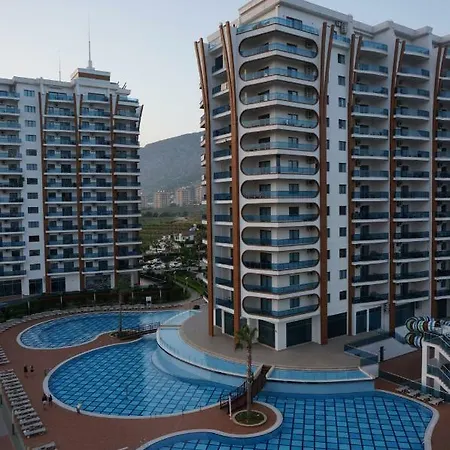 Azura Park Apartment